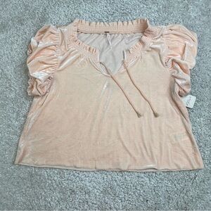 NWT Free People Terese Velour Velvet Crop Top  Peachy Pink. Boho luxury Small